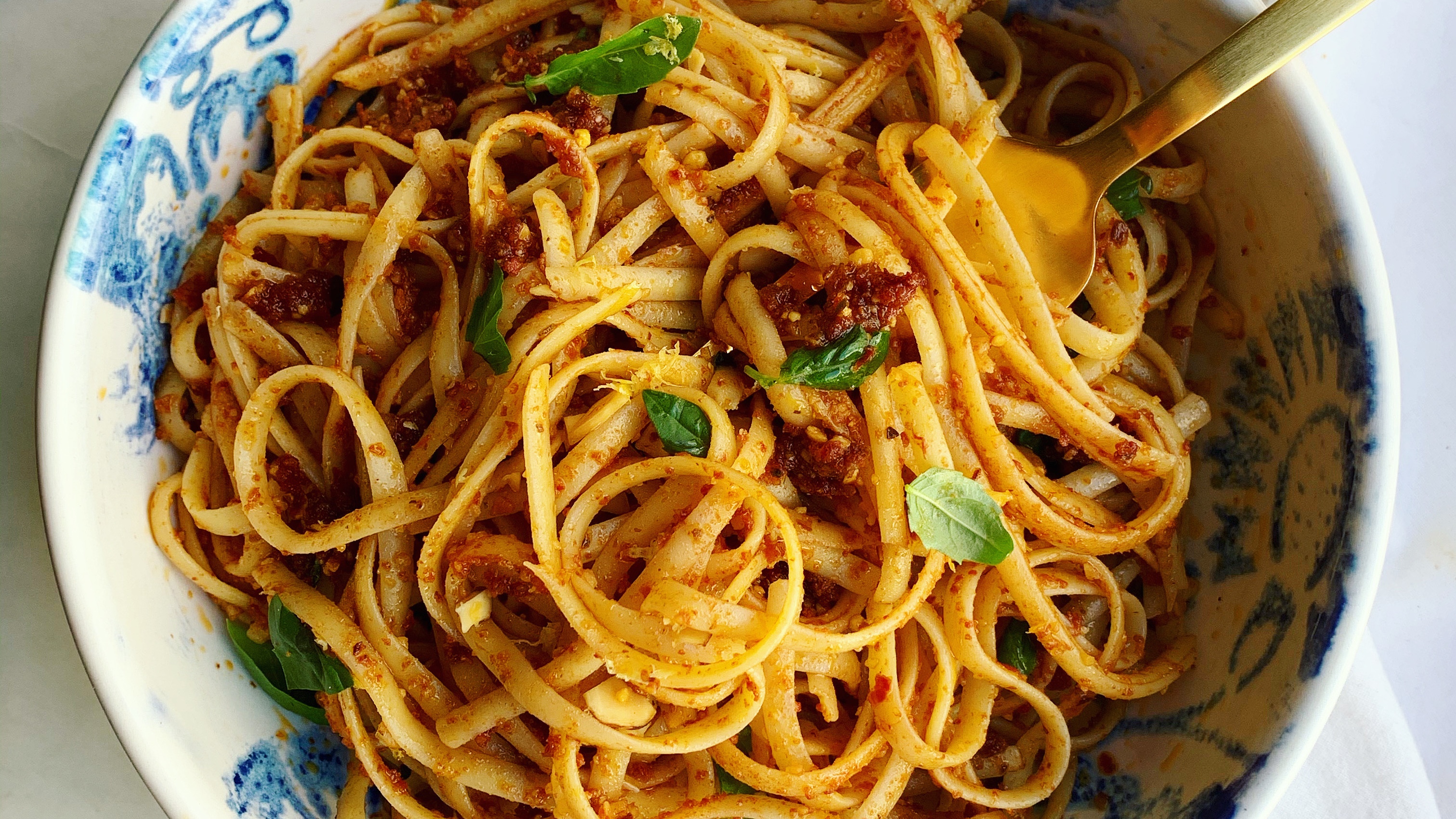 Linguine mit Pesto Rosso