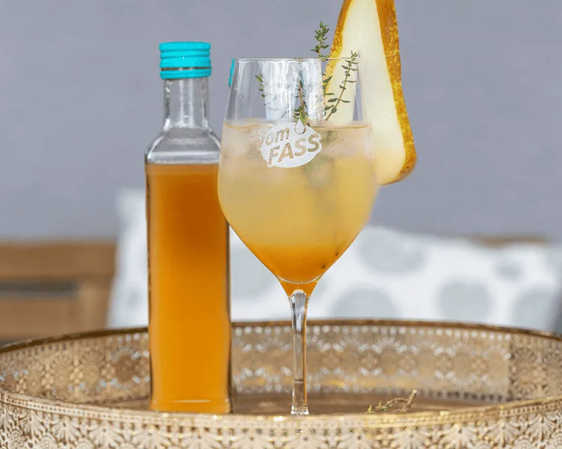 Birnen-Thymian Spritz
