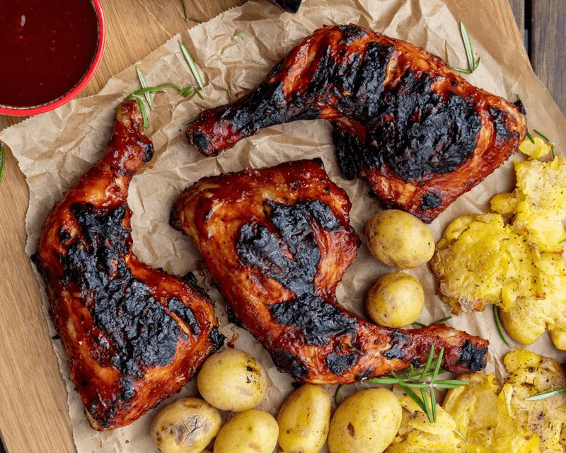 BBQ Chicken mit Honig-Sriracha