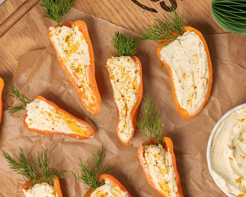 Gefüllte Snackpaprika mit Tropical Barbecue Dip