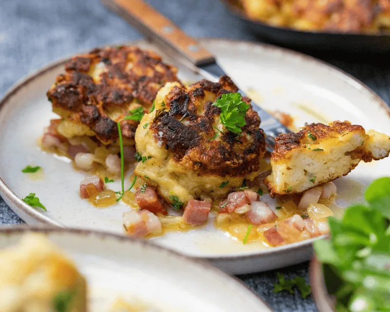 Kaspressknödel mit Rosmarinöl
