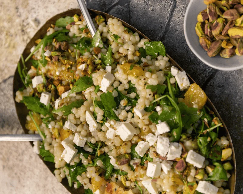 Perlcouscous-Salat mit Orangen und Arganöl