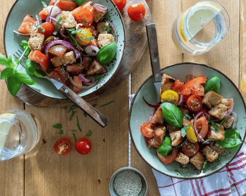 Tomaten-Brotsalat